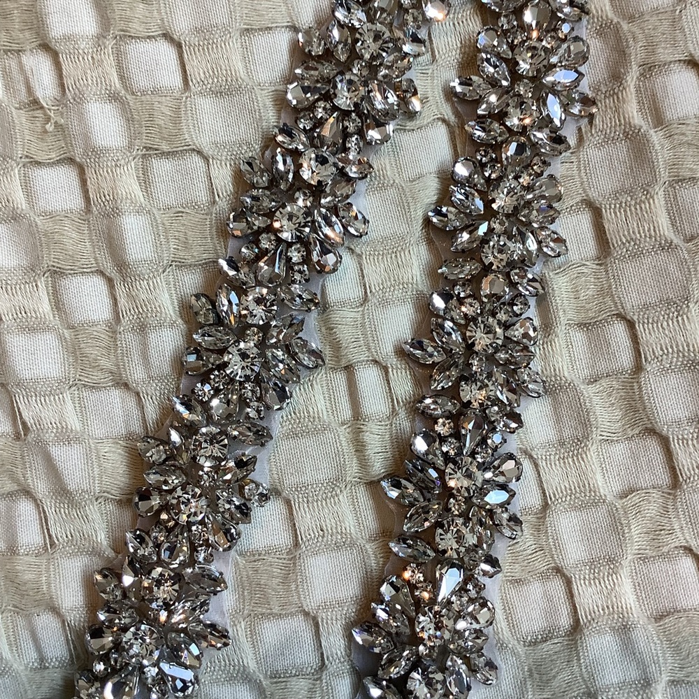 🆕 One Yard Rhinestone Wedding Dress Appliqué Belt Design - Picture 6 of 11